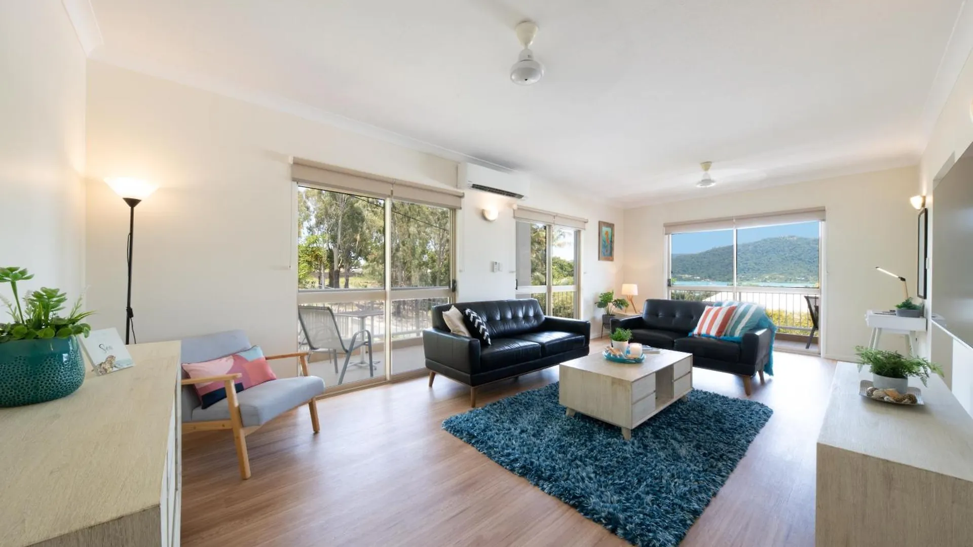 Beach House On Begley - Airlie Beach Central Apartment