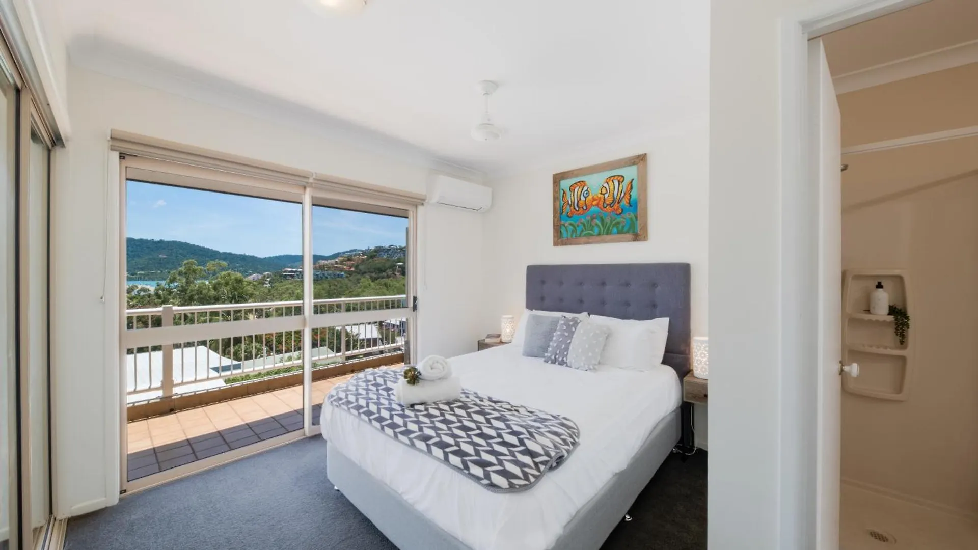 Beach House On Begley - Airlie Beach Central Apartment Australia